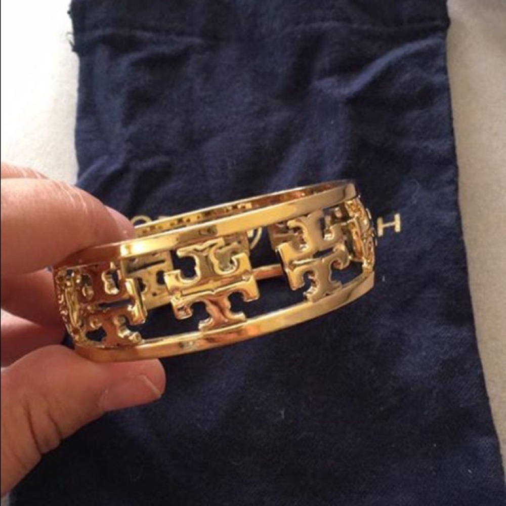 Tory Burch Reverse Cutout bangle